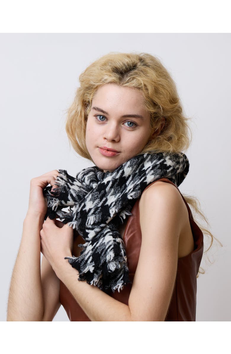 Lost Pattern "Houndstooth" Cashmere Scarf, Alternate, color, Black & White