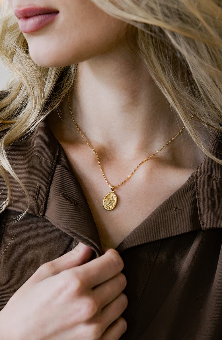 Vincero Victory Wings Pendant Necklace, Alternate, color, Gold