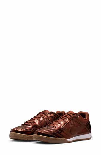 Gato LV8 Soccer Sneaker
