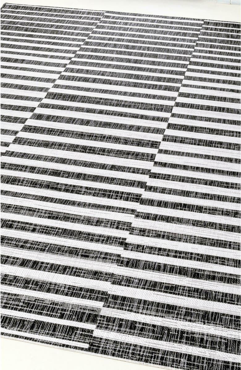 JONATHAN Y Sukie Modern Offset Stripe Indoor/Outdoor Area Rug, Alternate, color, Black/Ivory