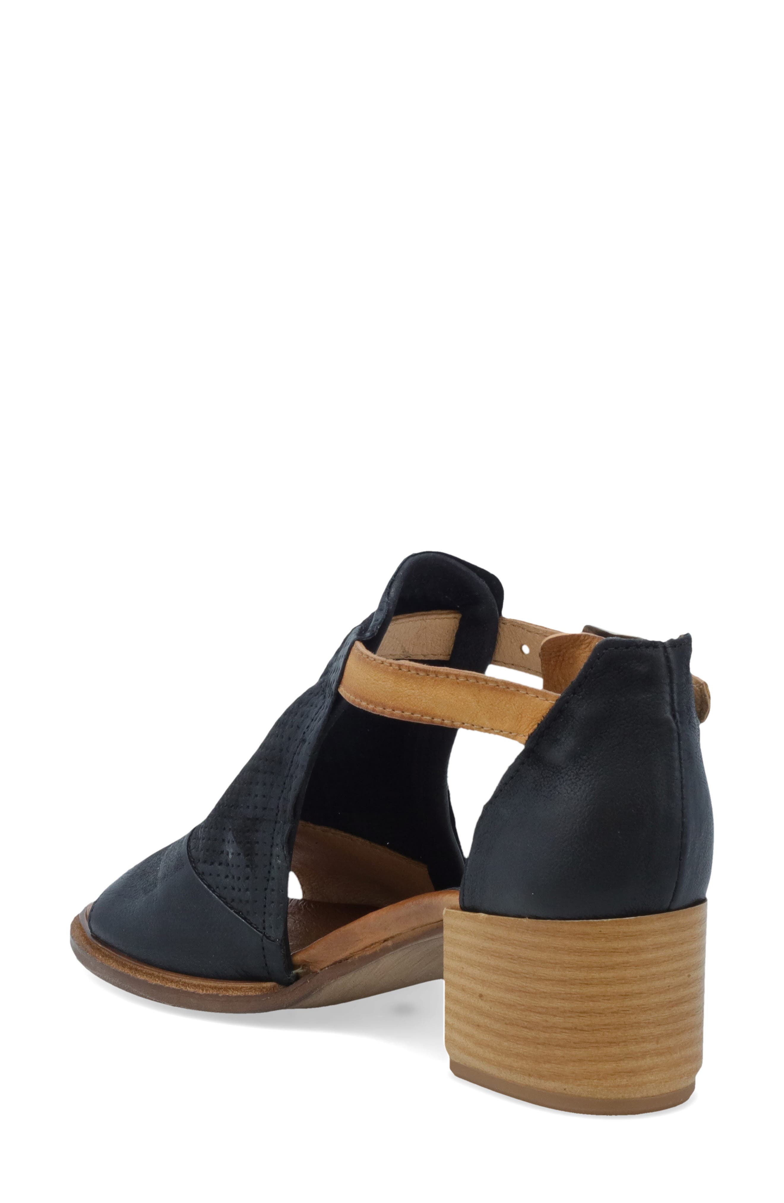 Campbell Block Heel Sandal, Alternate, color, BLACK LEATHER