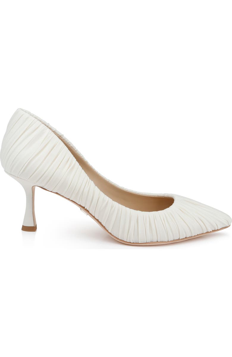 Badgley Mischka Collection Verity Pointed Toe Pump, Alternate, color, Ivory Fabric