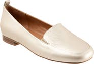 SoftWalk® Kingston Loafer