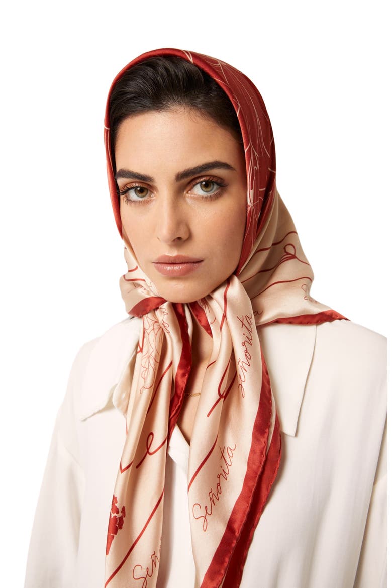 Luisa Scarve, Alternate, color, Red
