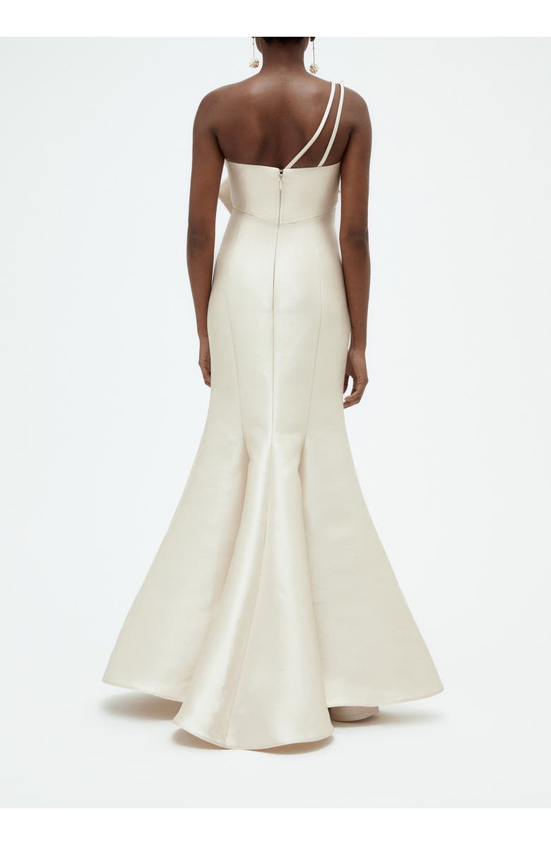 Amsale Mikado Twisted Double Bow Gown, Alternate, color, Champagne