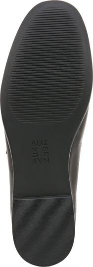 Elina Mary Jane Flat