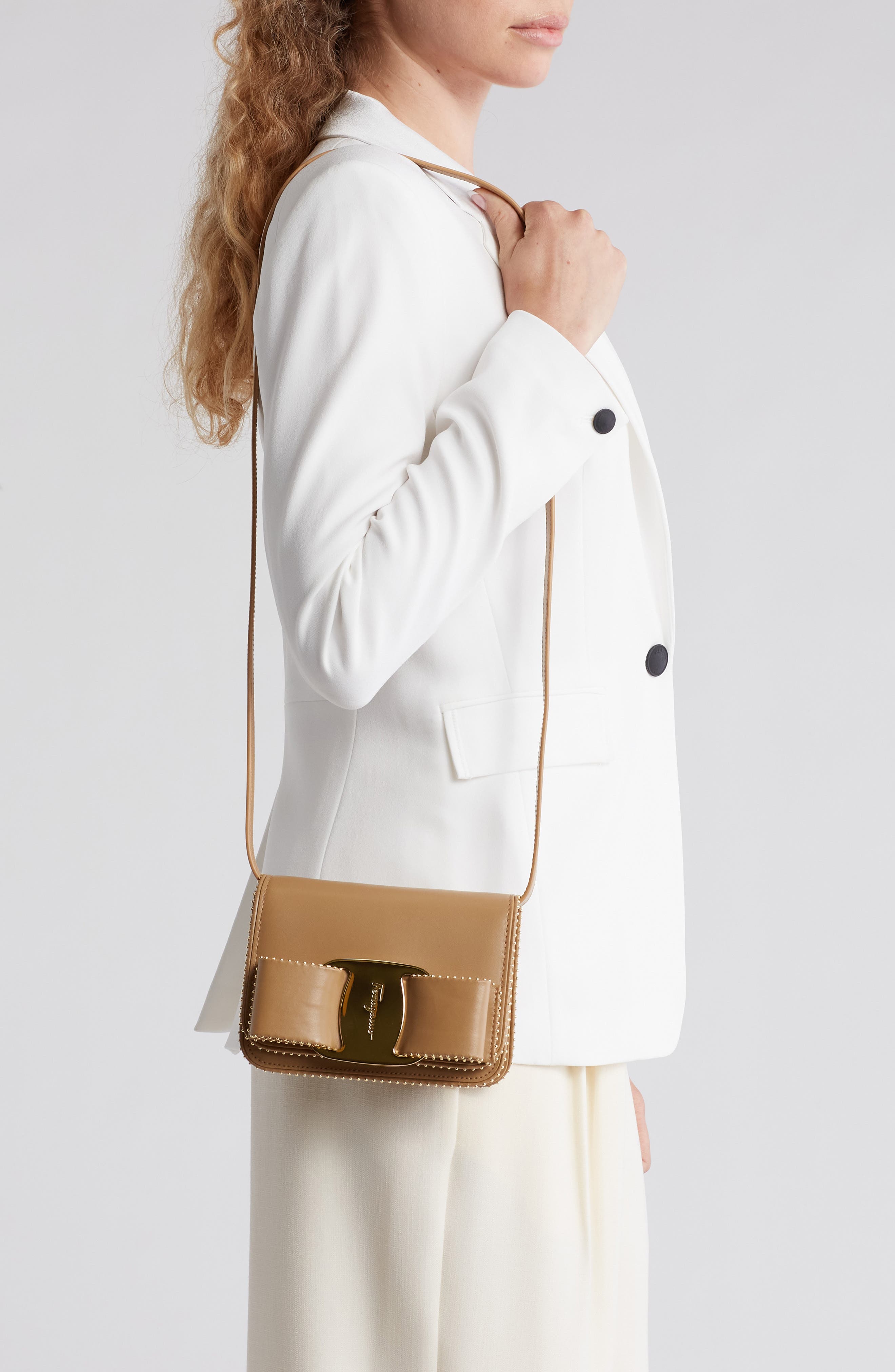 FERRAGAMO Vara Leather Crossbody Bag, Alternate, color, 