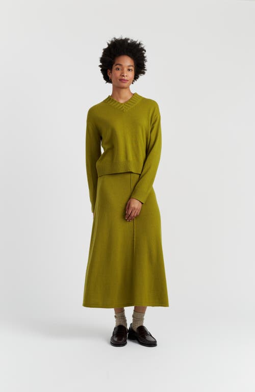 Chinti & Parker Wool-cashmere Ribbed V-neck Sweater In Green