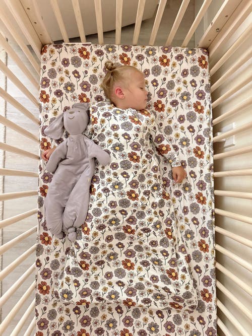 Gunamuna Crib Sheet In Multi