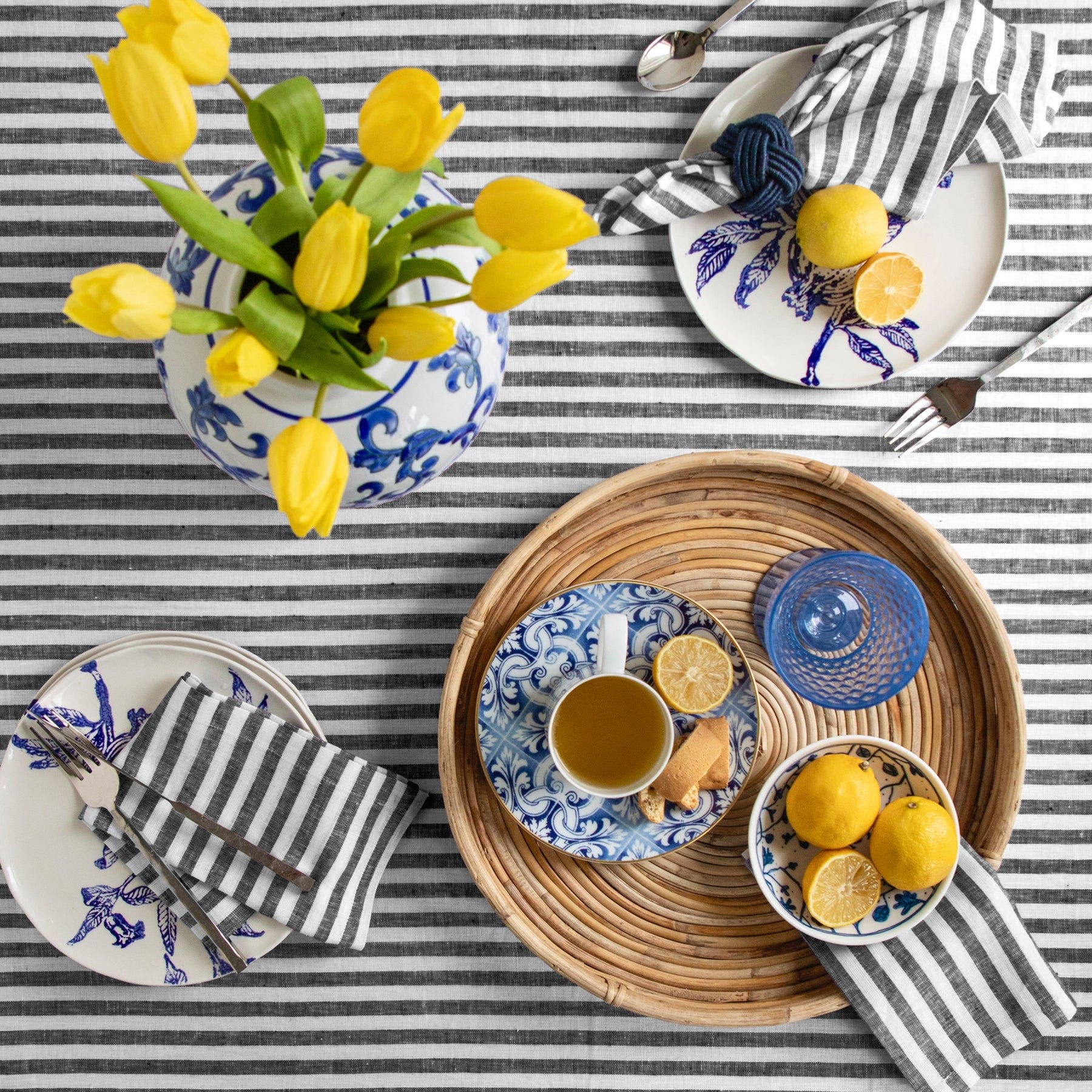 Solino Home Amalfi Stripe Linen Tablecloth - Thumbnail 3