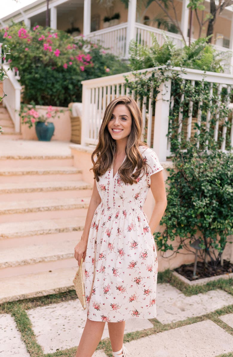 Gal Meets Glam Collection Smocked Waist Floral Print Dress, Alternate, color, 