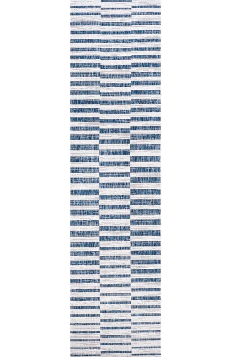 Sukie Modern Offset Stripe Indoor/Outdoor Area Rug