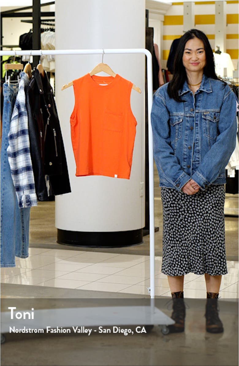 The Mock 10 T-Shirt, sales video thumbnail