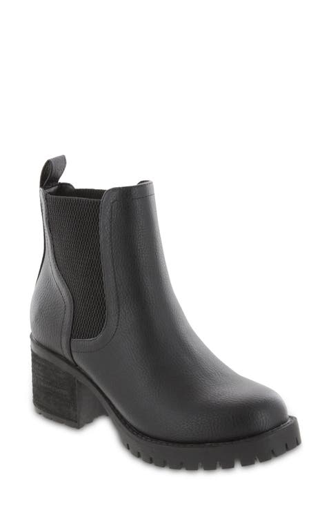 Jonna Lug Sole Chelsea Boot (Women)
