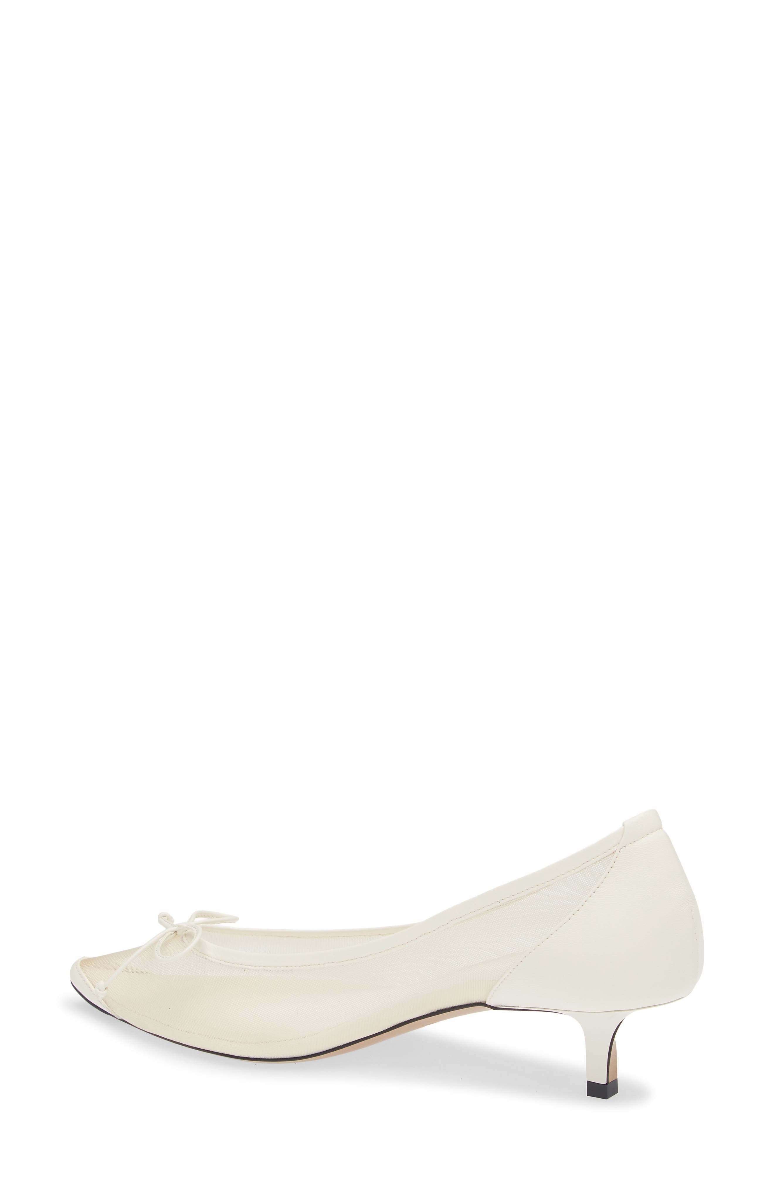 Jacquemus Les Escarpins Tourni Pointed Toe Pump, Alternate, color, White