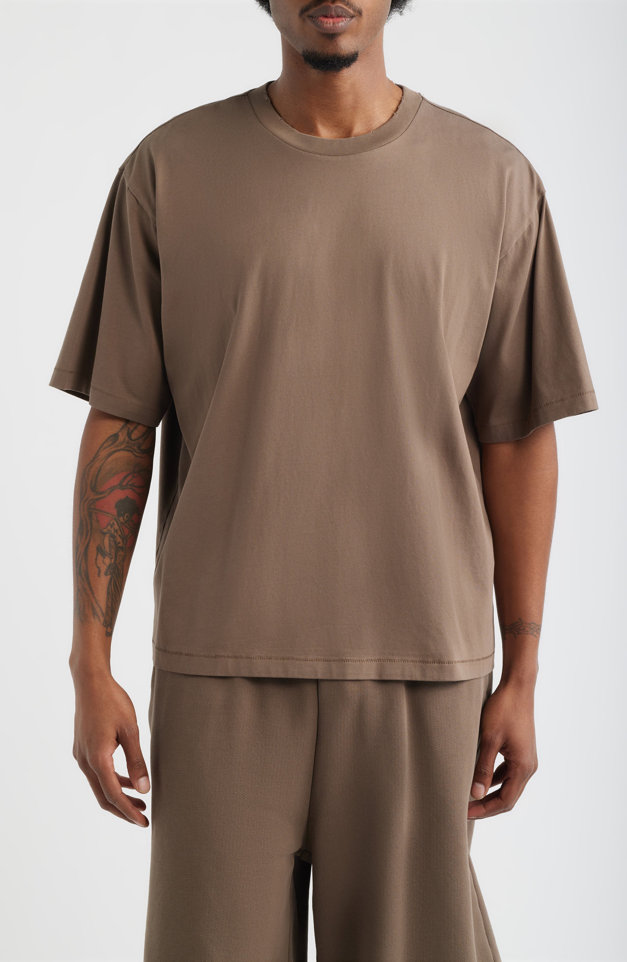 VINTAGE BROWN