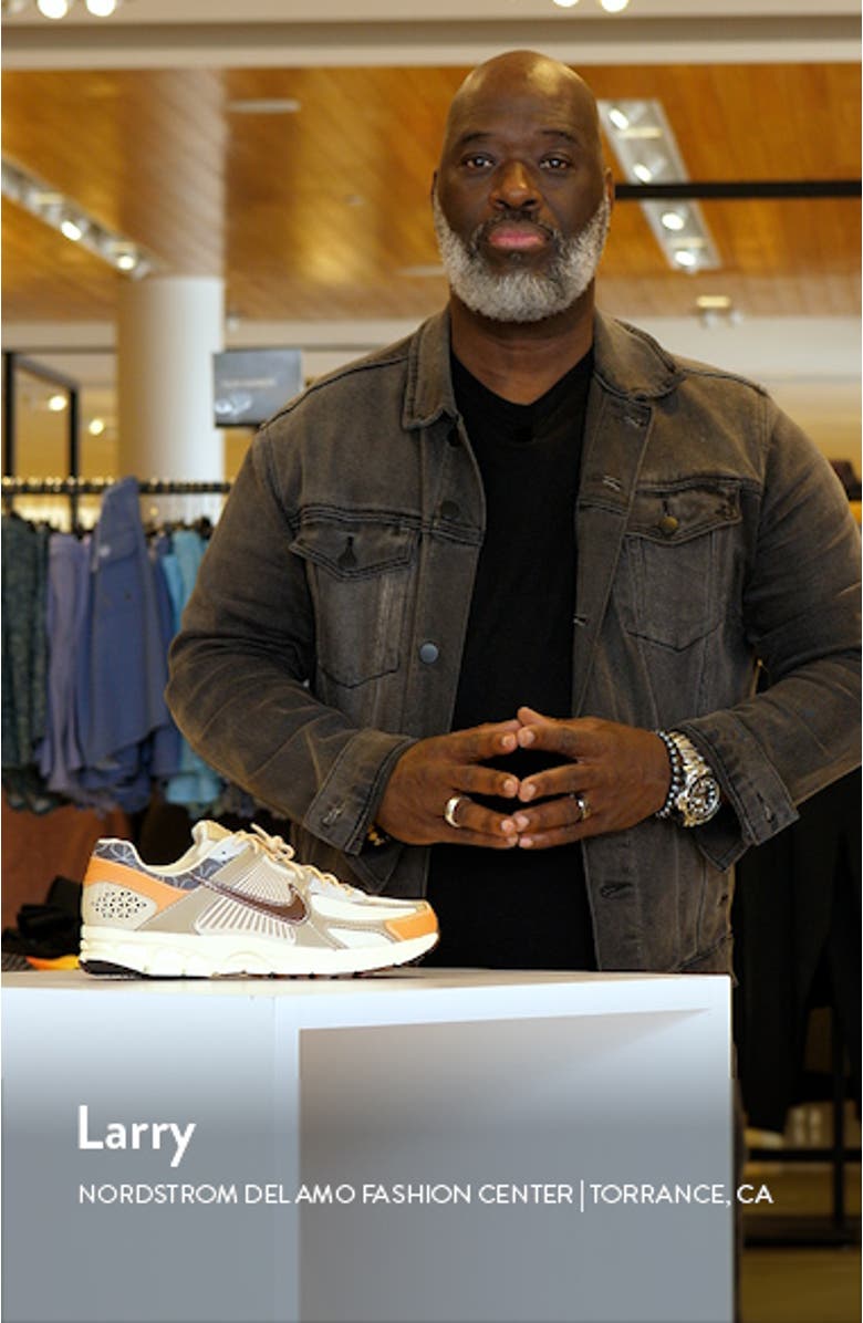 Zoom Vomero 5 Sneaker, sales video thumbnail