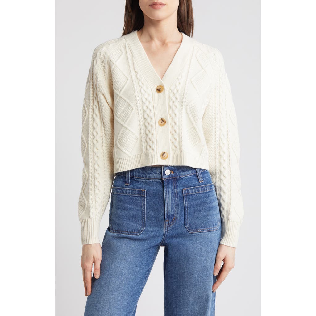 Madewell Cable Knit V-neck Crop Cardigan In Antique Cream