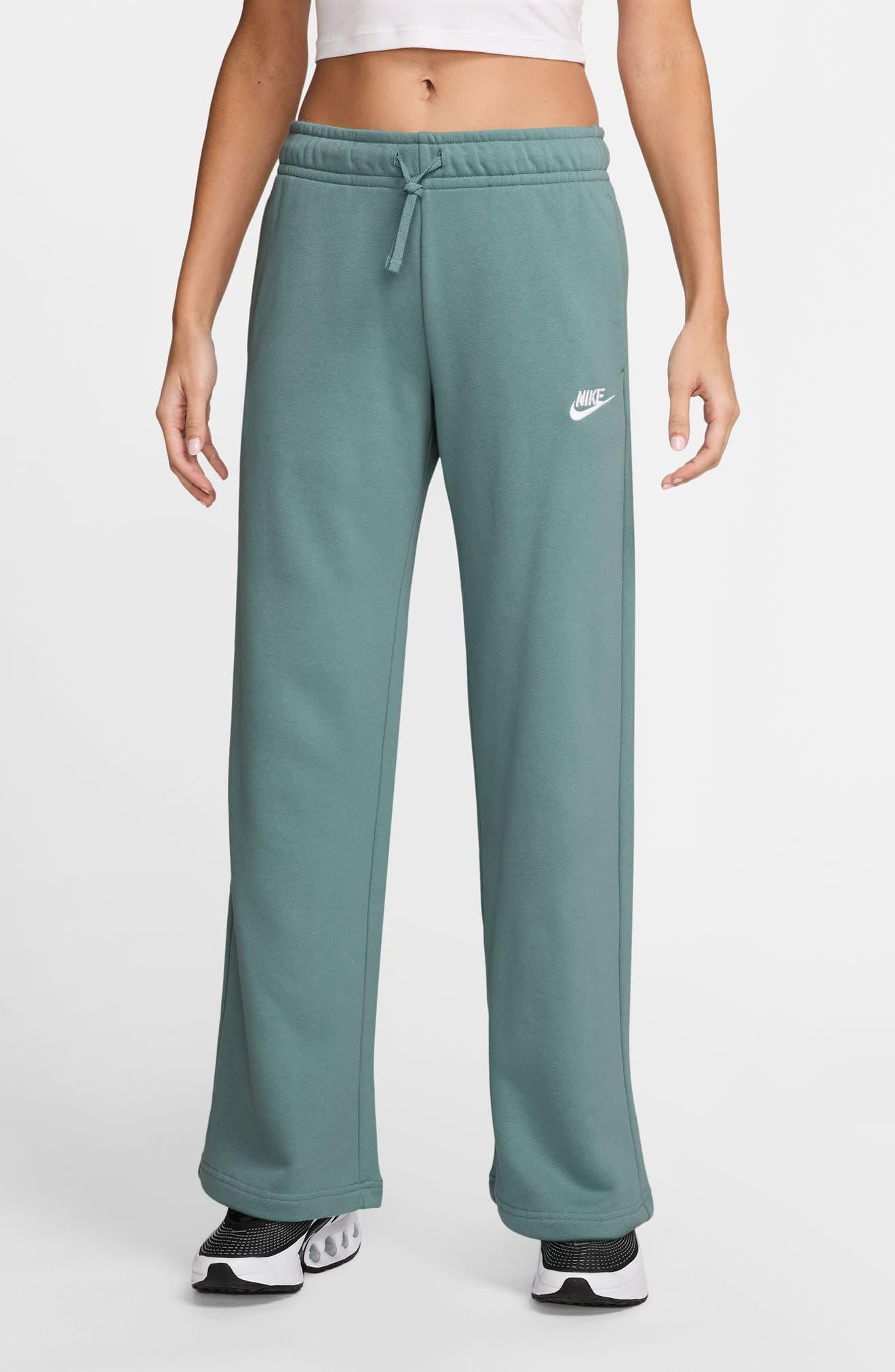 Nike Club Fleece Sweatpants