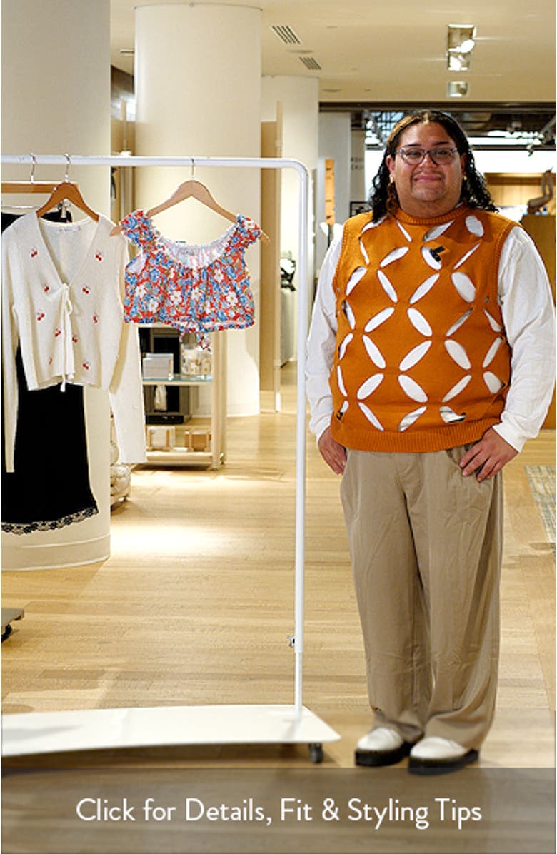 Izzy Floral Crop Top, sales video thumbnail