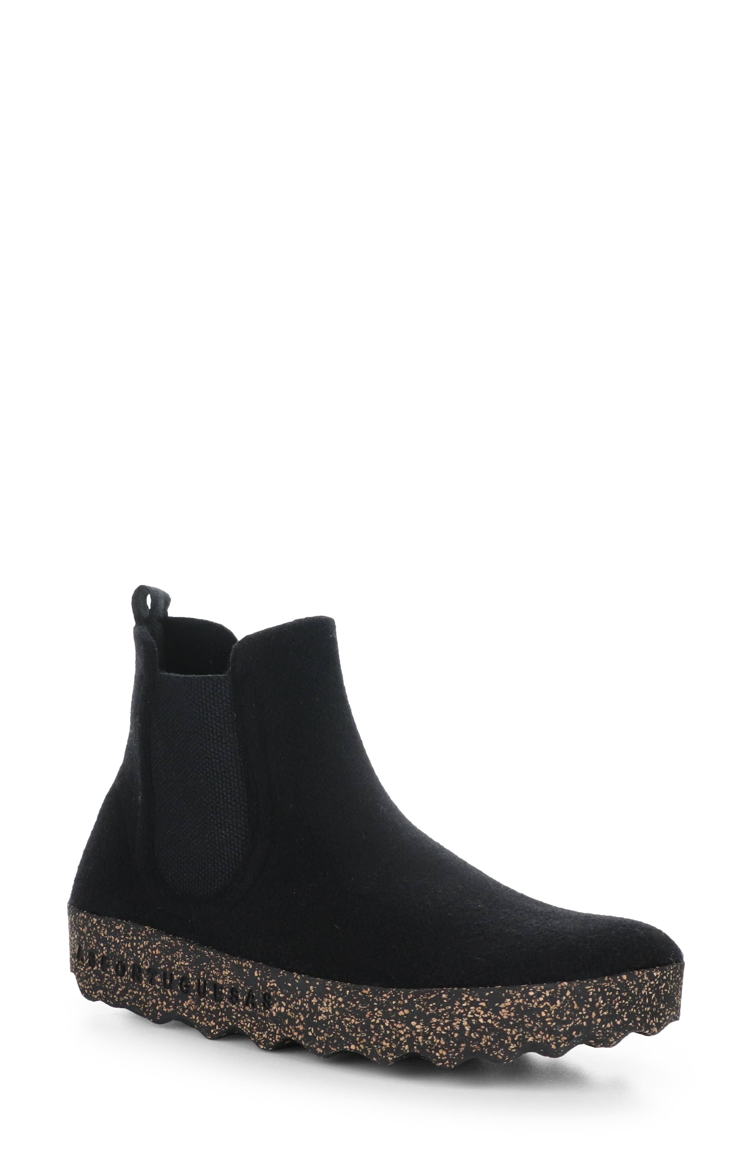 Asportuguesas by Fly London Caia Chelsa Boot, Main, color, 