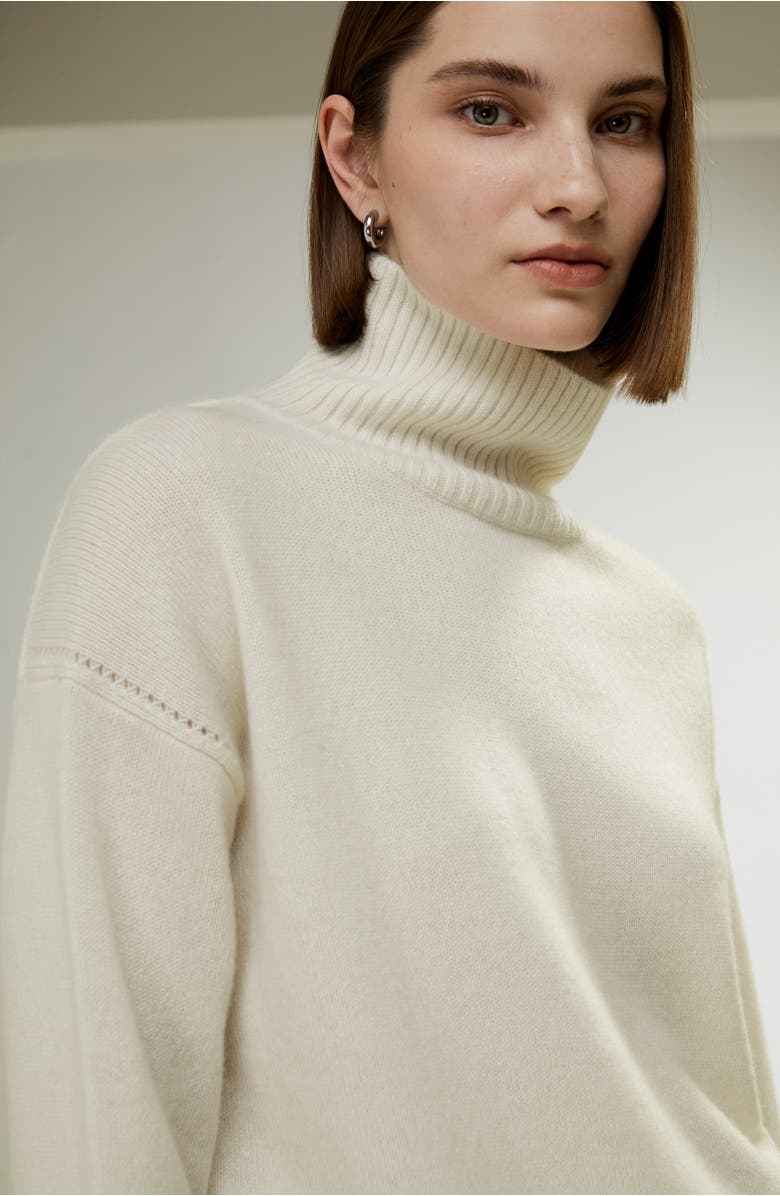 Lilysilk Turtleneck Relaxed-Fit Cashmere Sweater, Alternate, color, White