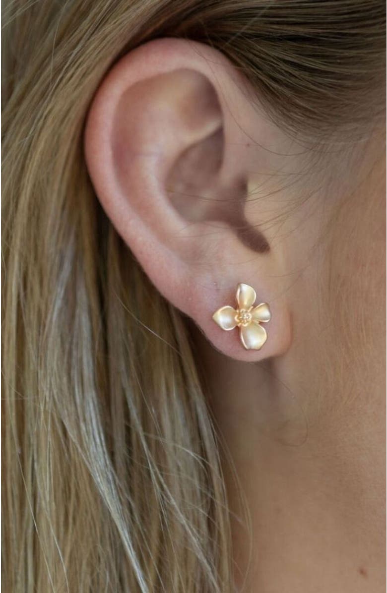 Erin McDermott Jewelry Gold Flower Studs, Main, color, 