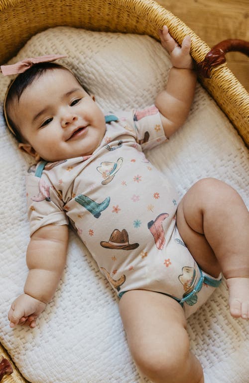 Copper Pearl Cheyenne Short Sleeve Bodysuit In Pink
