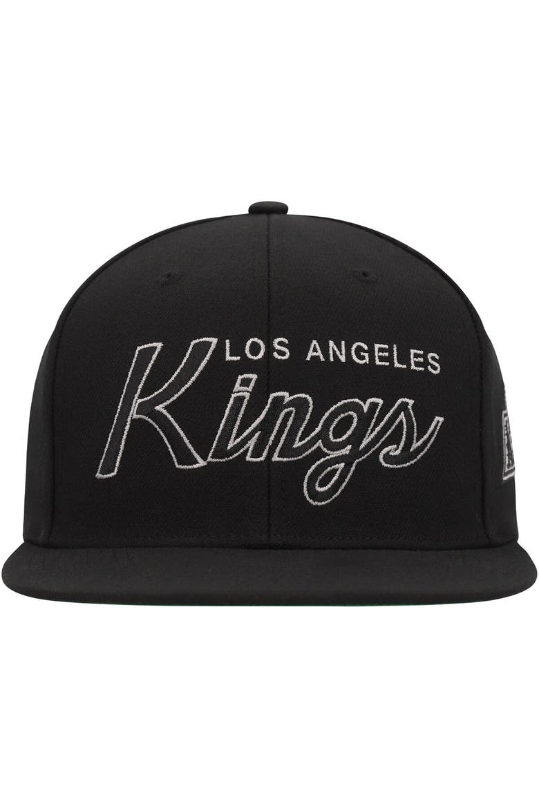 Men's Mitchell & Ness Black Los Angeles Kings Core Team Script 2.0 Snapback Hat, Alternate, color, Black