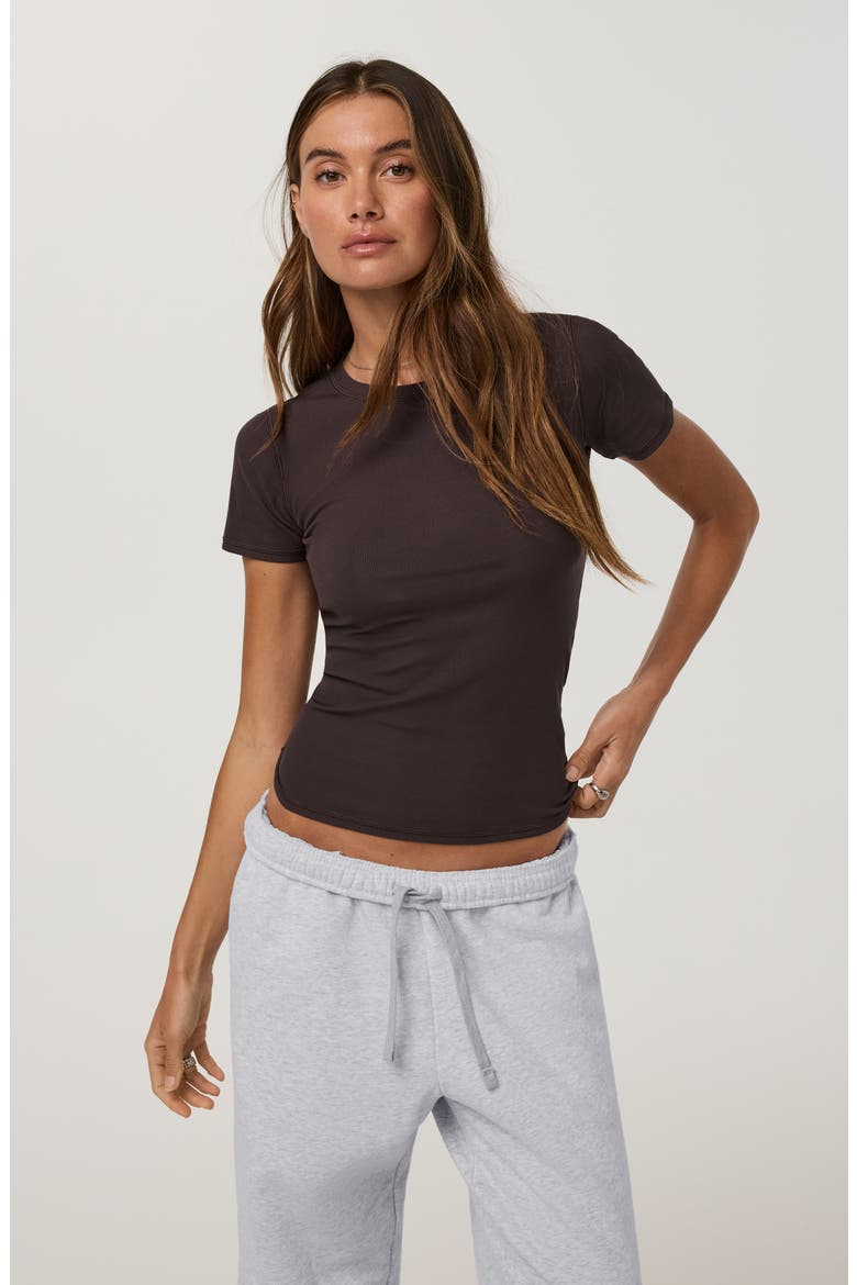 Pose Fitted Tee 2.0, Alternate, color, FRENCH ROAST