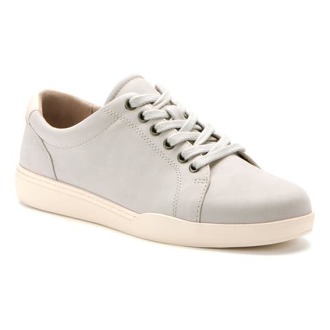 Encore Sneaker