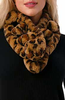 MARCUS ADLER Faux Fur Pom Collar Scarf