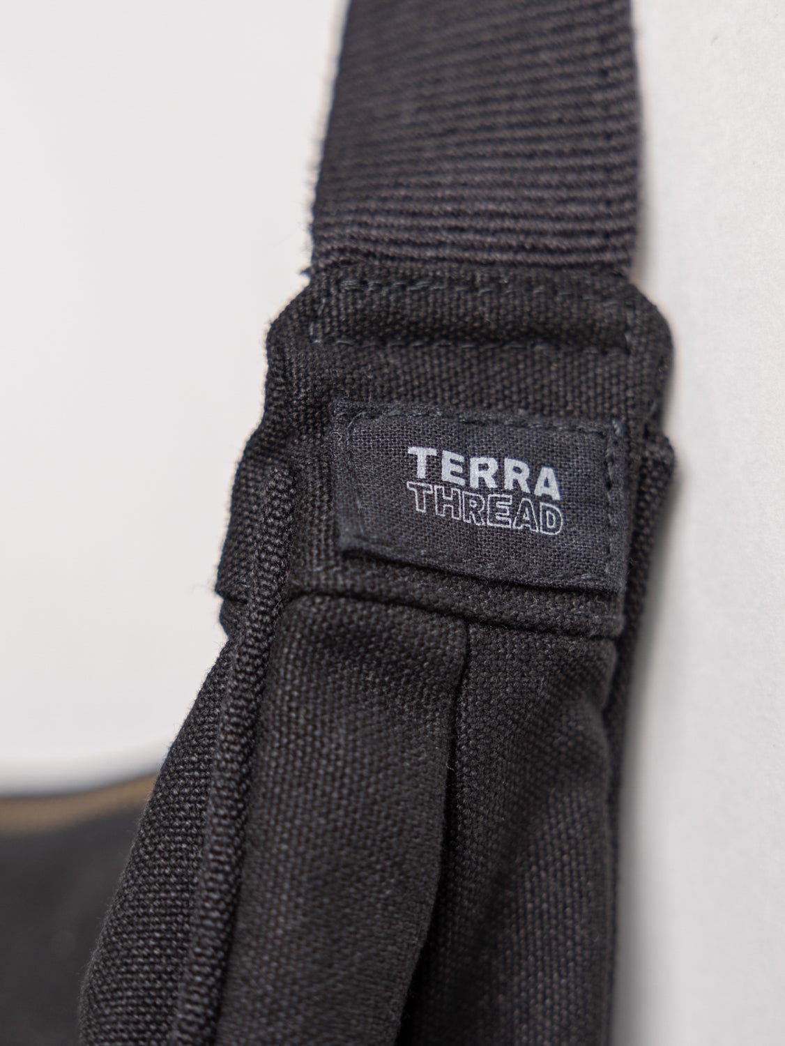 Terra Thread Organic Cotton Crossbody Bag, Alternate, color, Black