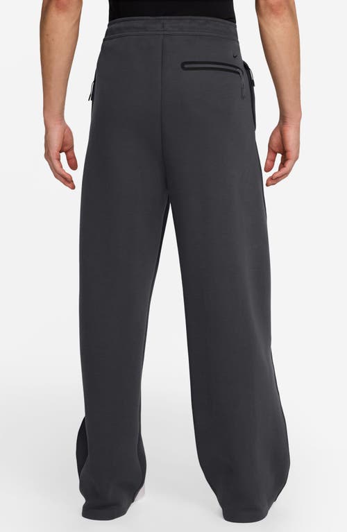Nike Tech Fleece Sweatpants In Black