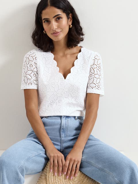 Freya Scallop V-Neck T-Shirt
