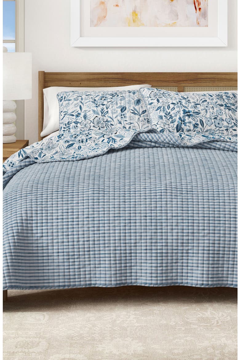 Coastal Bloom Quilt Set, Alternate, color, COASTAL BLOOM BLUE