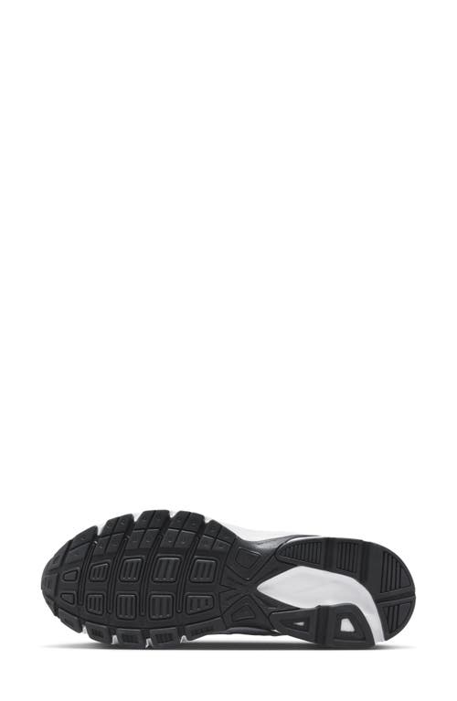 Nike Initiator Sneakers In White And Silver