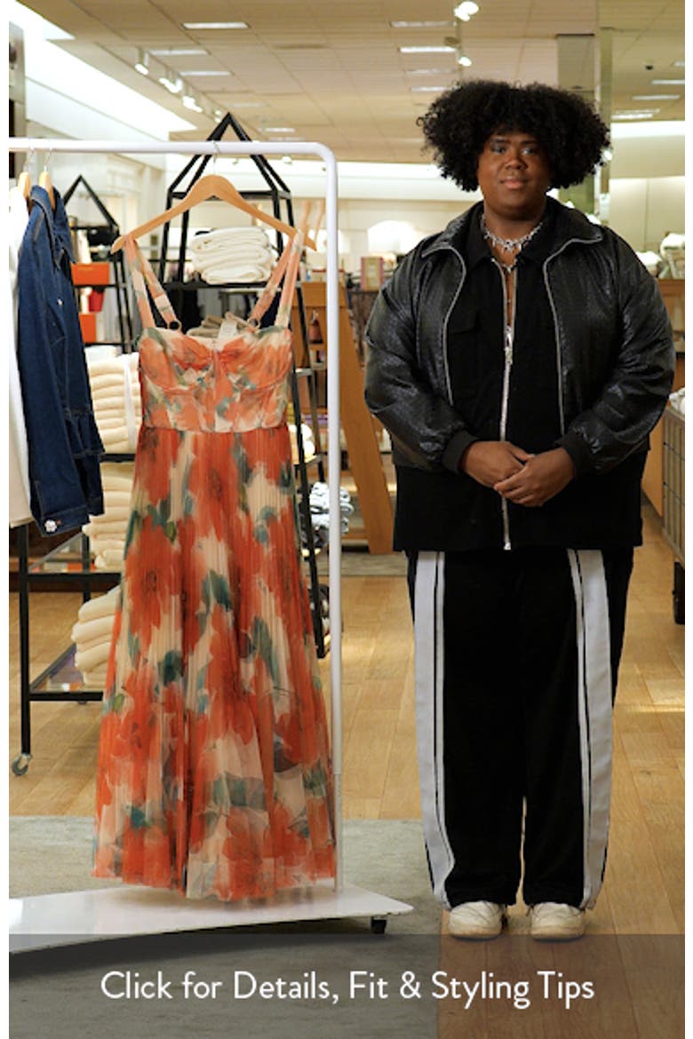 MacClare Floral Micropleat Gown video