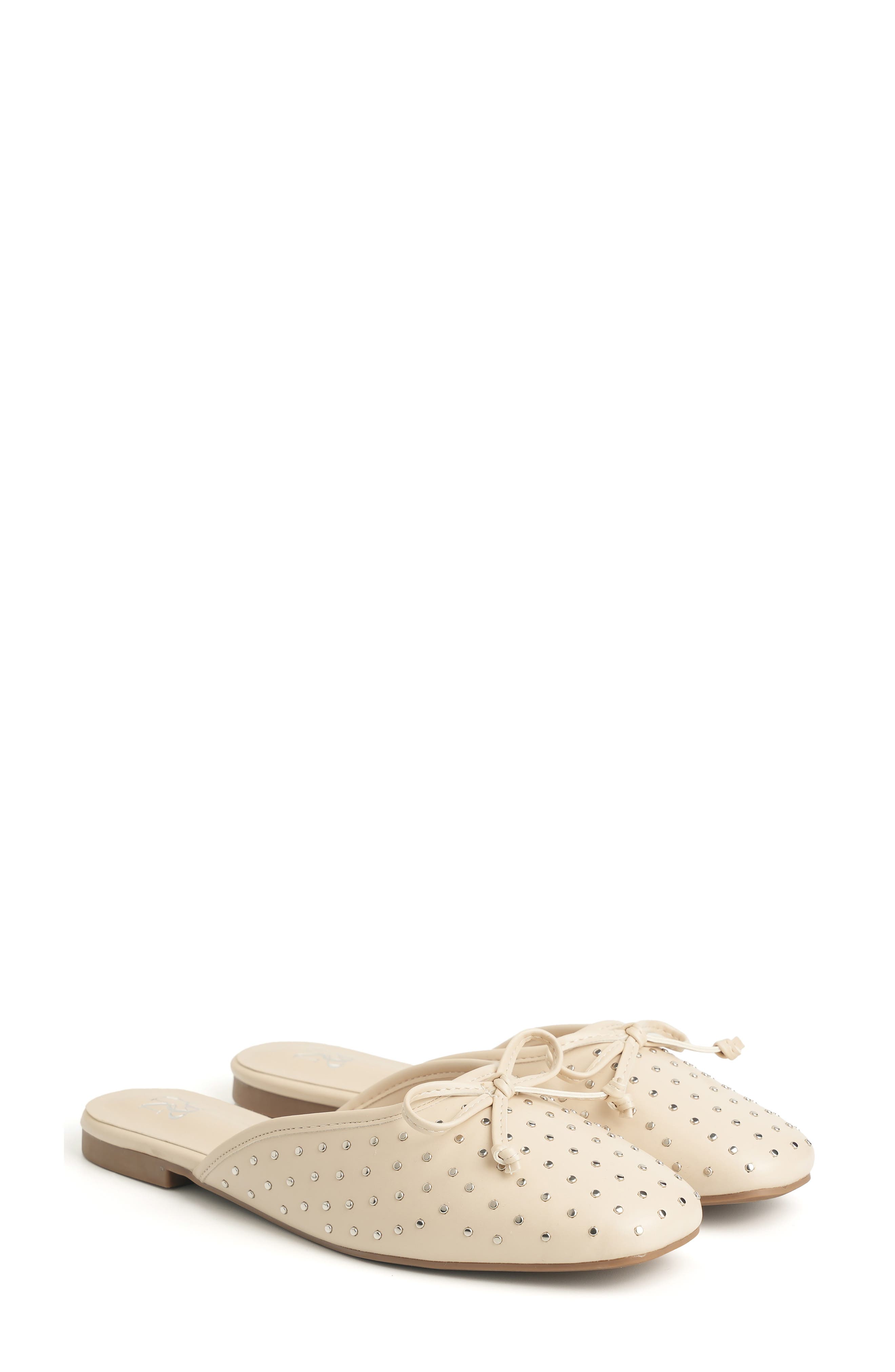 Lia Mule, Alternate, color, IVORY