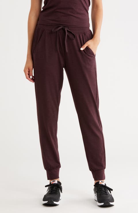 Aura Essential Joggers