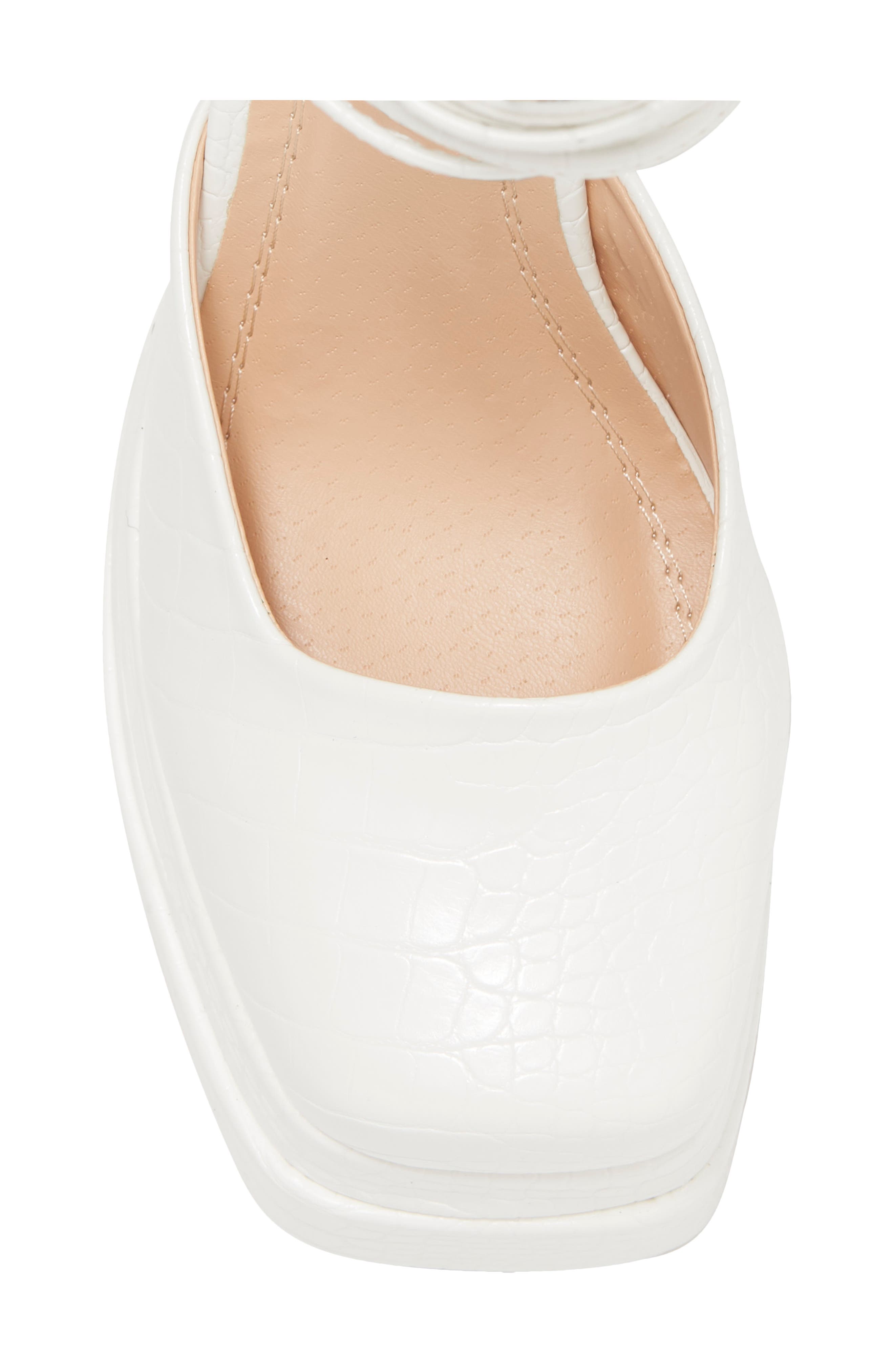 n*♡様 Chloé ホワイト スカラップエッジ パンプス CHASE AND CHLOE Wolfe 2 Croc Embossed Platform Pump (Women