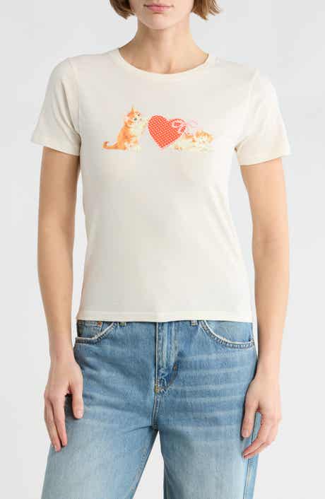 Hi Res Cat Holding Hearts Cotton Graphic T-Shirt