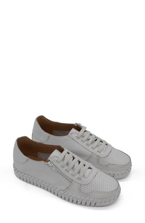 Bottwister Sport Sneaker (Women)