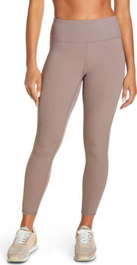 Vuori Stride leggings pockets top