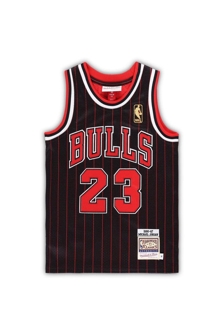 Preschool Mitchell & Ness Michael Jordan Black Chicago Bulls 1996/97 Hardwood Classics Authentic Jersey, Alternate, color, Black