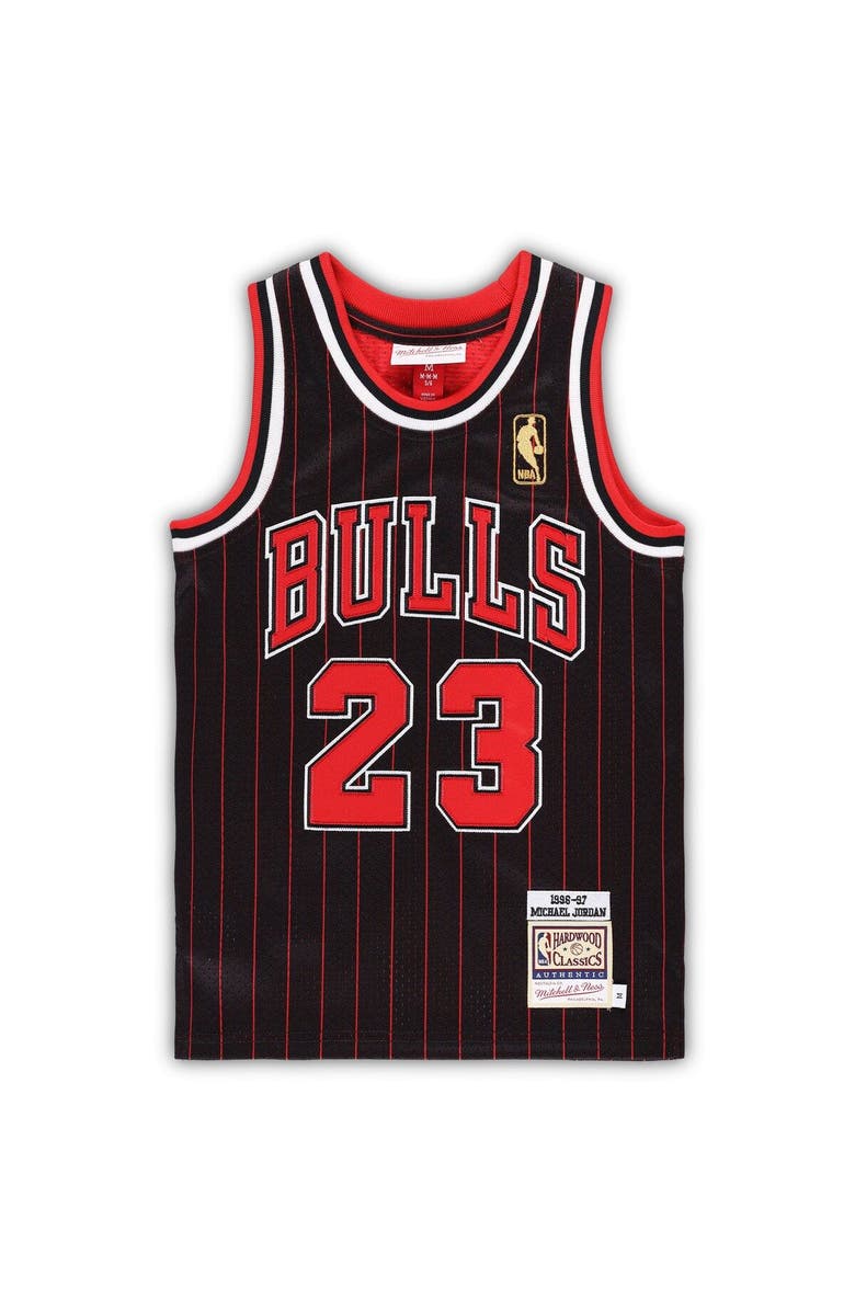 Mitchell & Ness Preschool Mitchell & Ness Michael Jordan Black Chicago Bulls 1996/97 Hardwood Classics Authentic Jersey, Alternate, color, Black