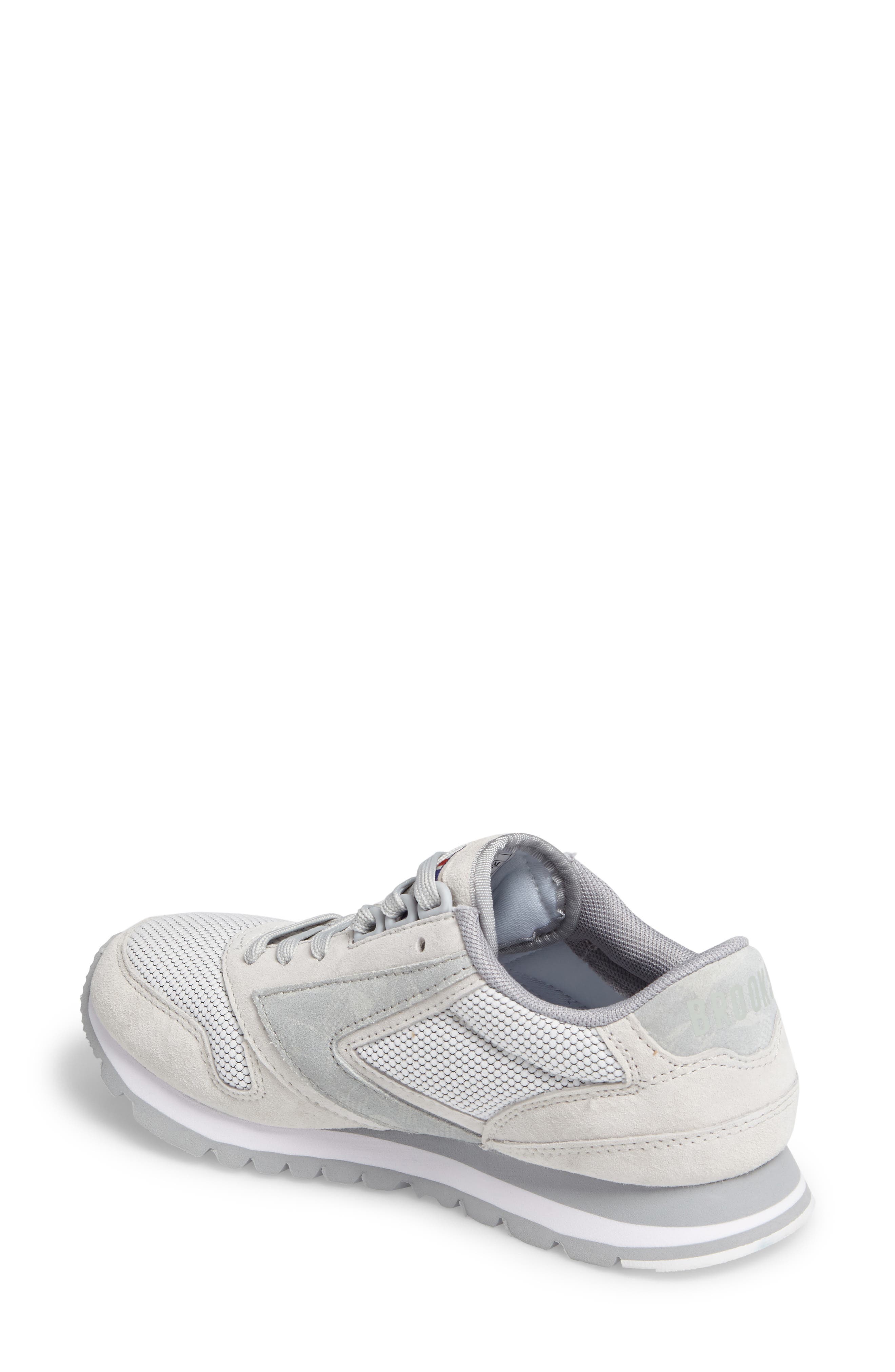Brooks 'Chariot' Sneaker, Alternate, color, 