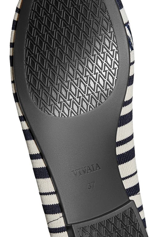 Vivaia Round-toe Embroidered Loafers