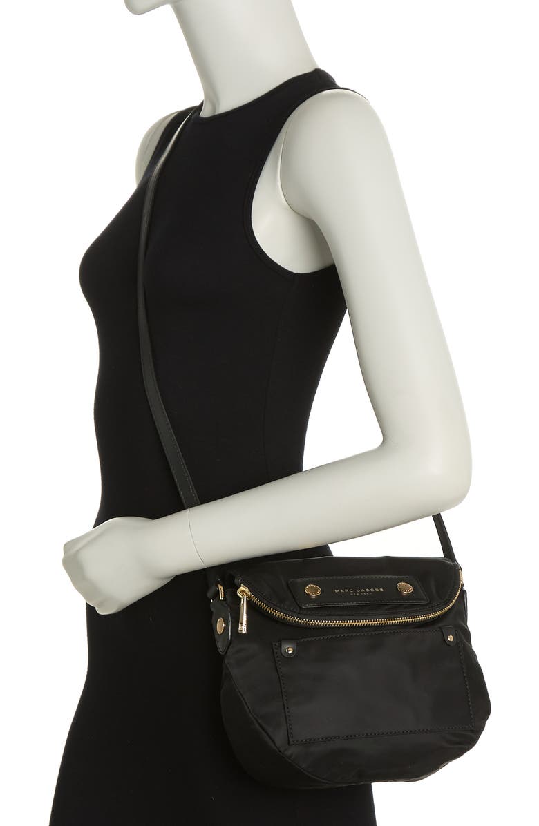 Marc Jacobs Preppy Nylon Mini Messenger Bag, Alternate, color, Black