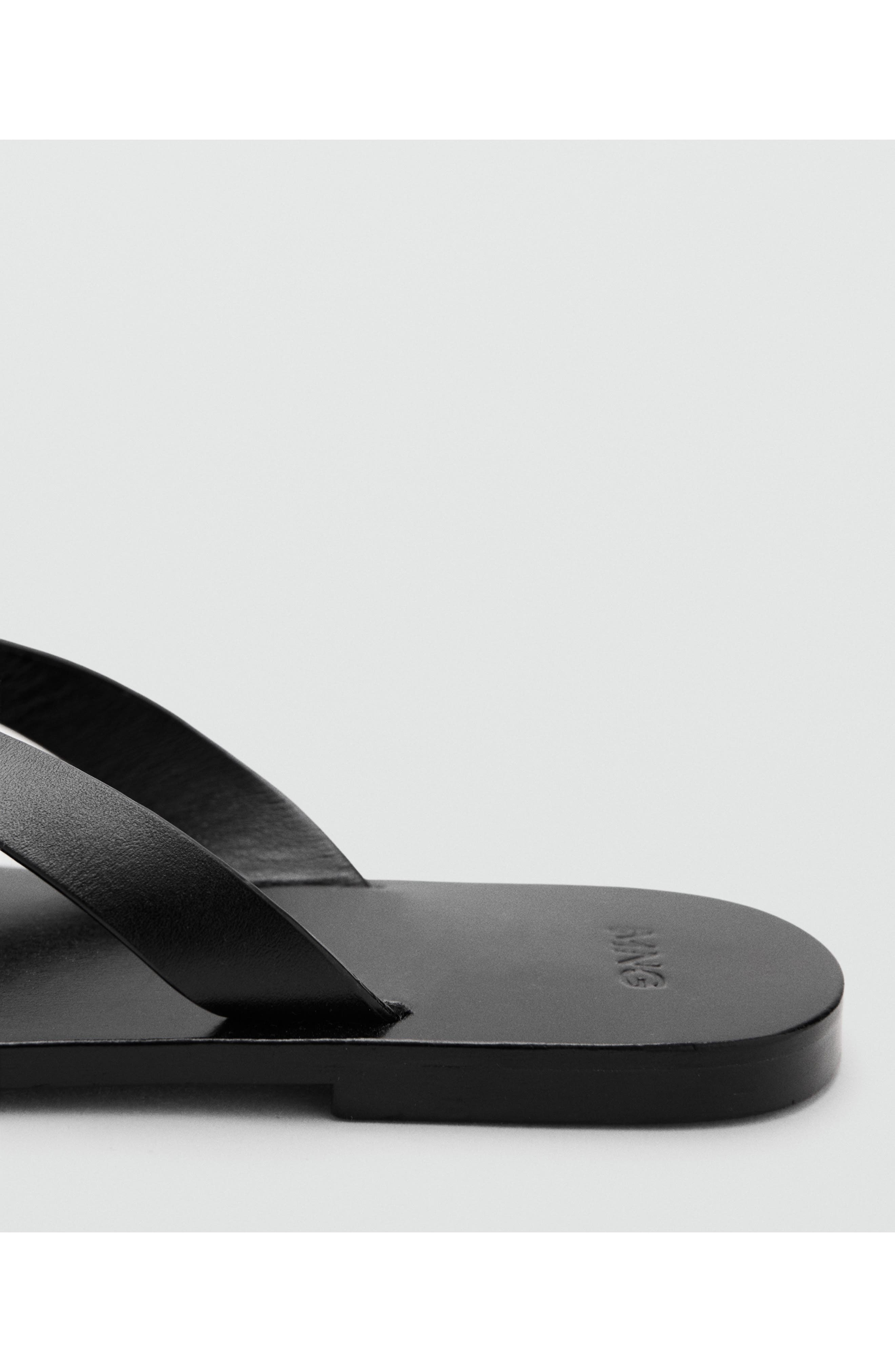 Wave Round Toe Thong Sandal, Alternate, color, BLACK